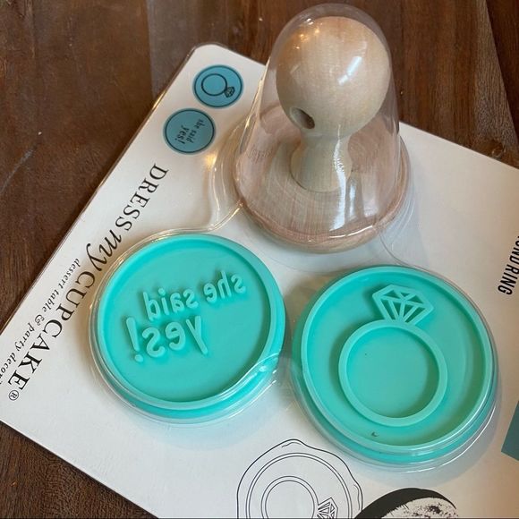 Dress my cupcake vintage cookie stampers wedding NEW IN PACKAGE - Picture 2 of 3